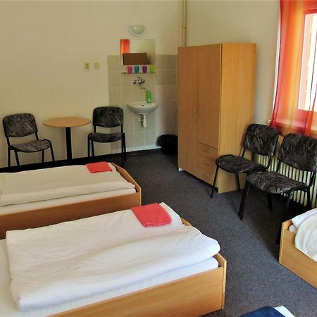 Milano Hostel Marianske Lazne Bagian luar foto