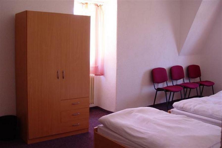 Milano Hostel Marianske Lazne Bagian luar foto
