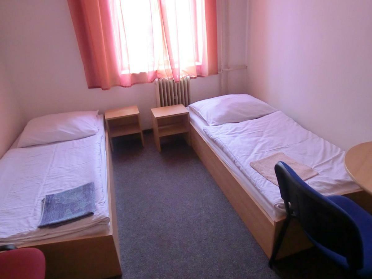 Milano Hostel Marianske Lazne Bagian luar foto